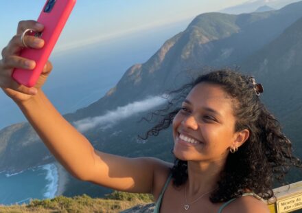 How to Choose the Best Photos for Dating Apps